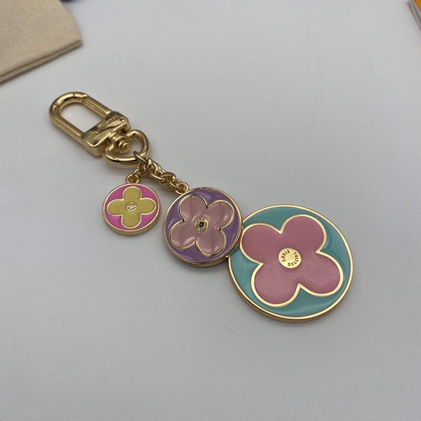 ブランドキーホルダー側面デザイン